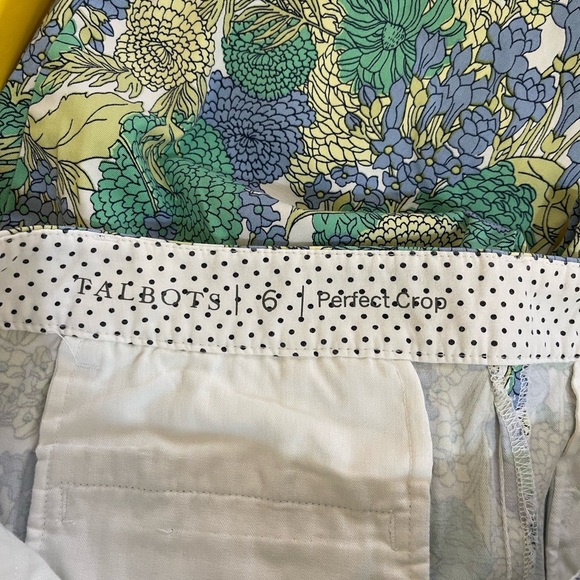 Women’s Talbots PERFECT CROP blue/green/yellow floral casual pants Size 6 - Picture 4 of 5